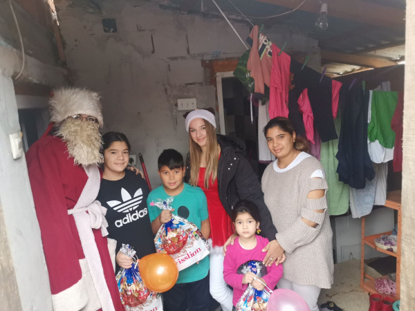 Црвени крст Смедерево поделио 365 пакетића деци из социјално угрожених породица